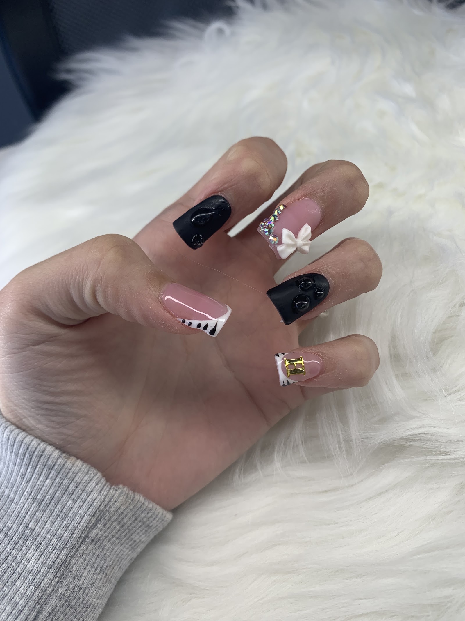 Bubbly Nails nail photo 8